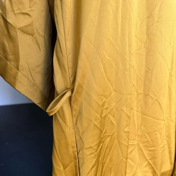 Luxurious Gold/Yellow Silky Kimono from Macy’s (INC). Sold out. Rarely worn! - Picture 11 of 14